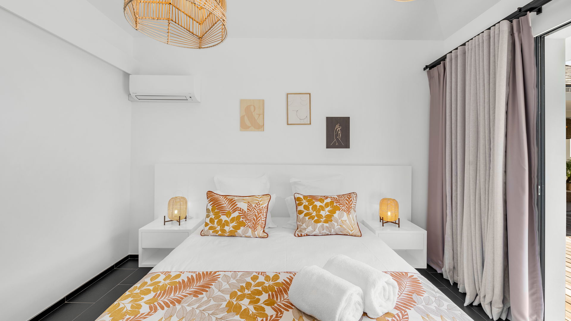 BEDROOM 1