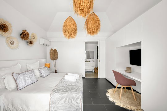 VILLA CRUSH BEDROOM2 1