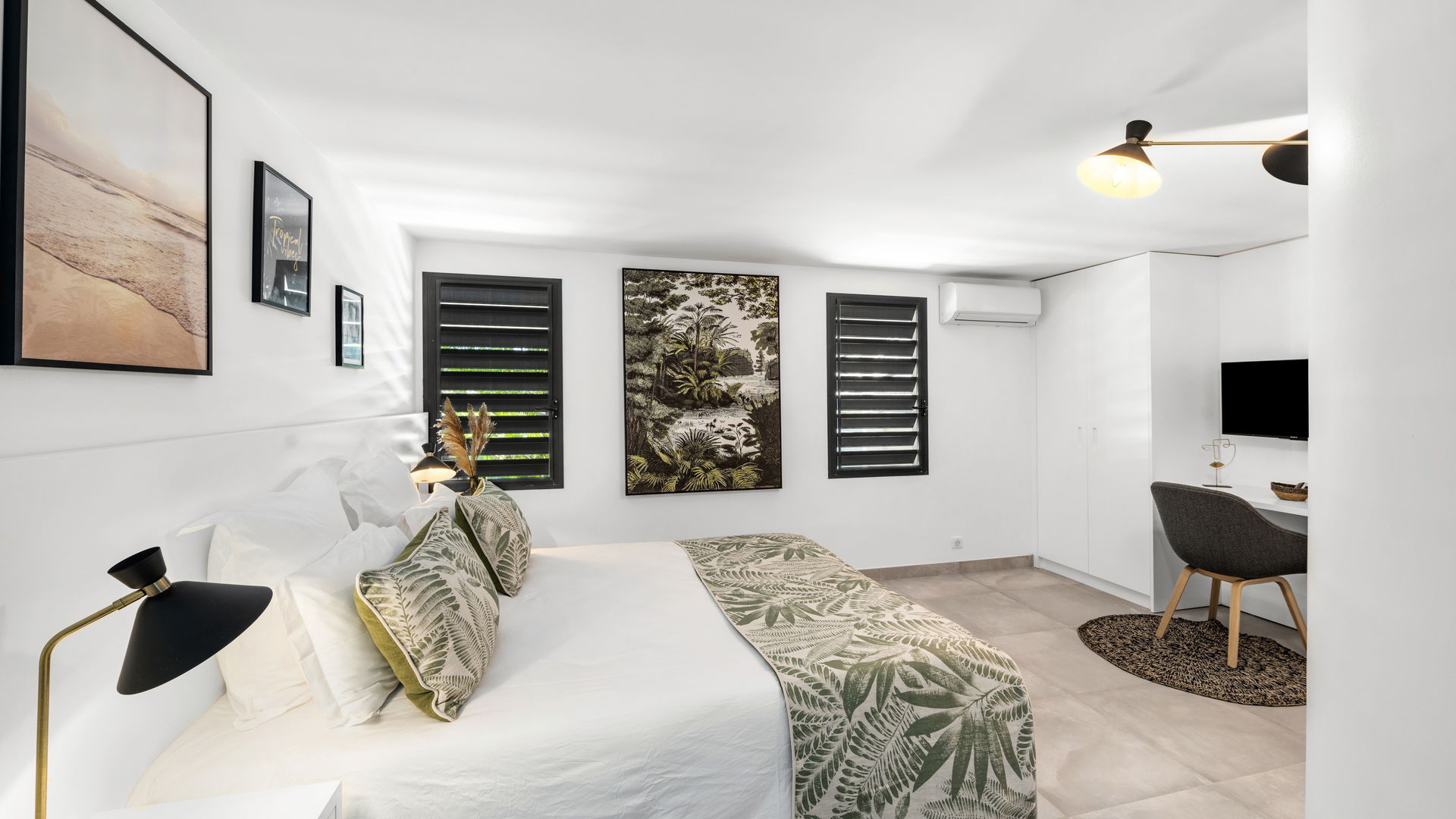 BEDROOM 4