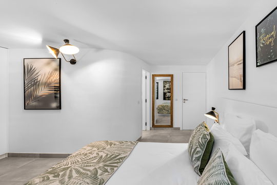 VILLA CRUSH BEDROOM4 8