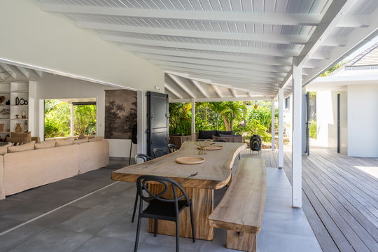 VILLA CRUSH KITCHEN & DINING AREA 1