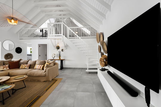 VILLA CRUSH LIVING AREA 6