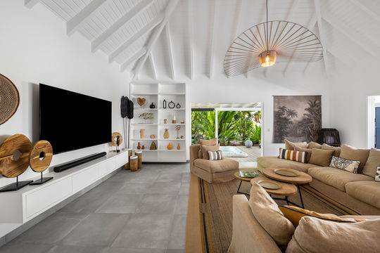 VILLA CRUSH LIVING AREA 9
