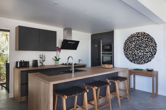 VILLA MMK KITCHEN & DINING AREA 1