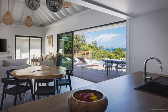 VILLA MMK KITCHEN & DINING AREA 2