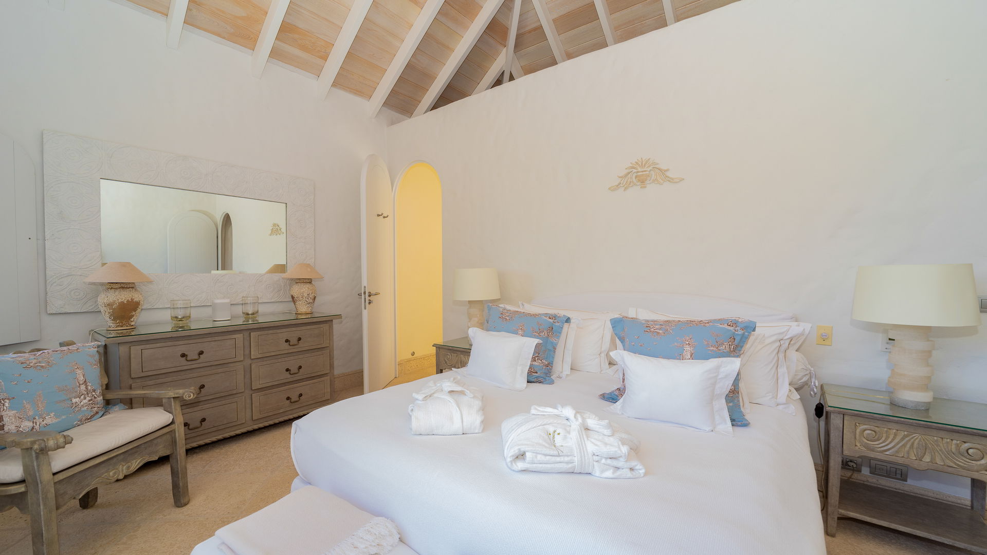 BEDROOM 3