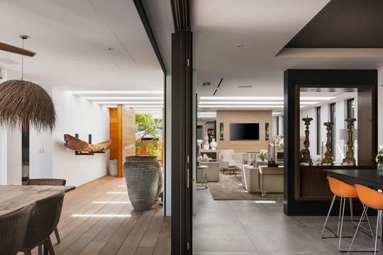 VILLA YUZU KITCHEN & DINING AREA 2