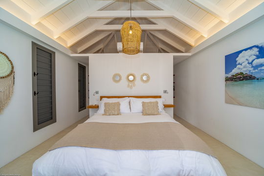 VILLA ETJ BEDROOM2 1