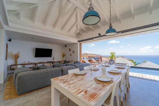 VILLA ETJ KITCHEN & DINING AREA 2