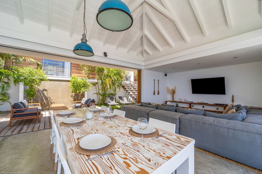 VILLA ETJ KITCHEN & DINING AREA 4