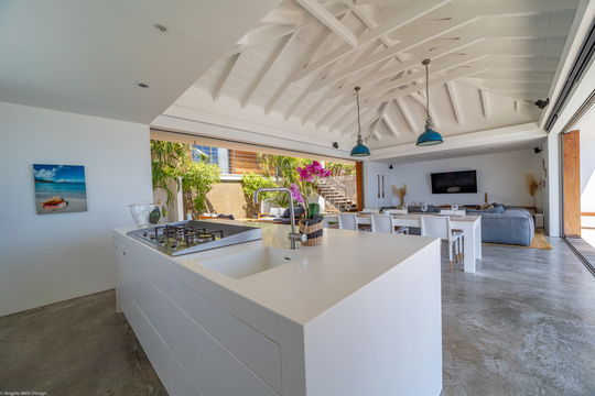 VILLA ETJ KITCHEN & DINING AREA 8