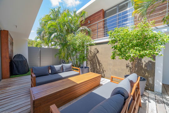VILLA ETJ OUTDOOR LOUNGE AREA 4