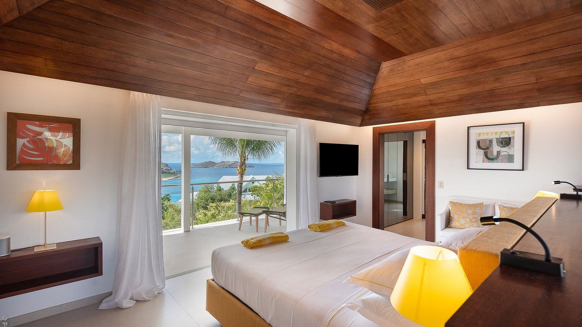 BEDROOM 1