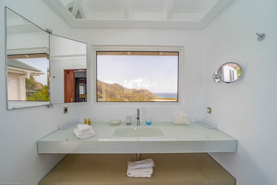 VILLA OTT BEDROOM1 12