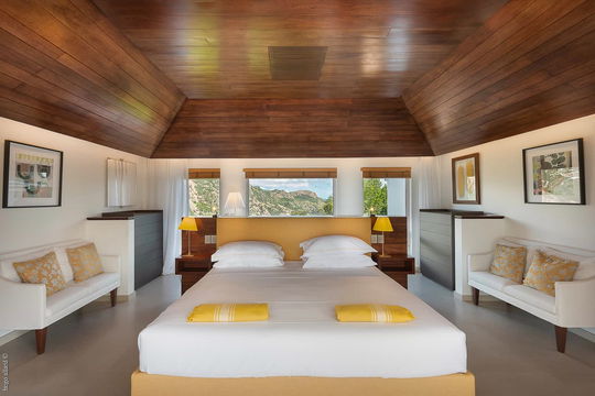 VILLA OTT BEDROOM1 3