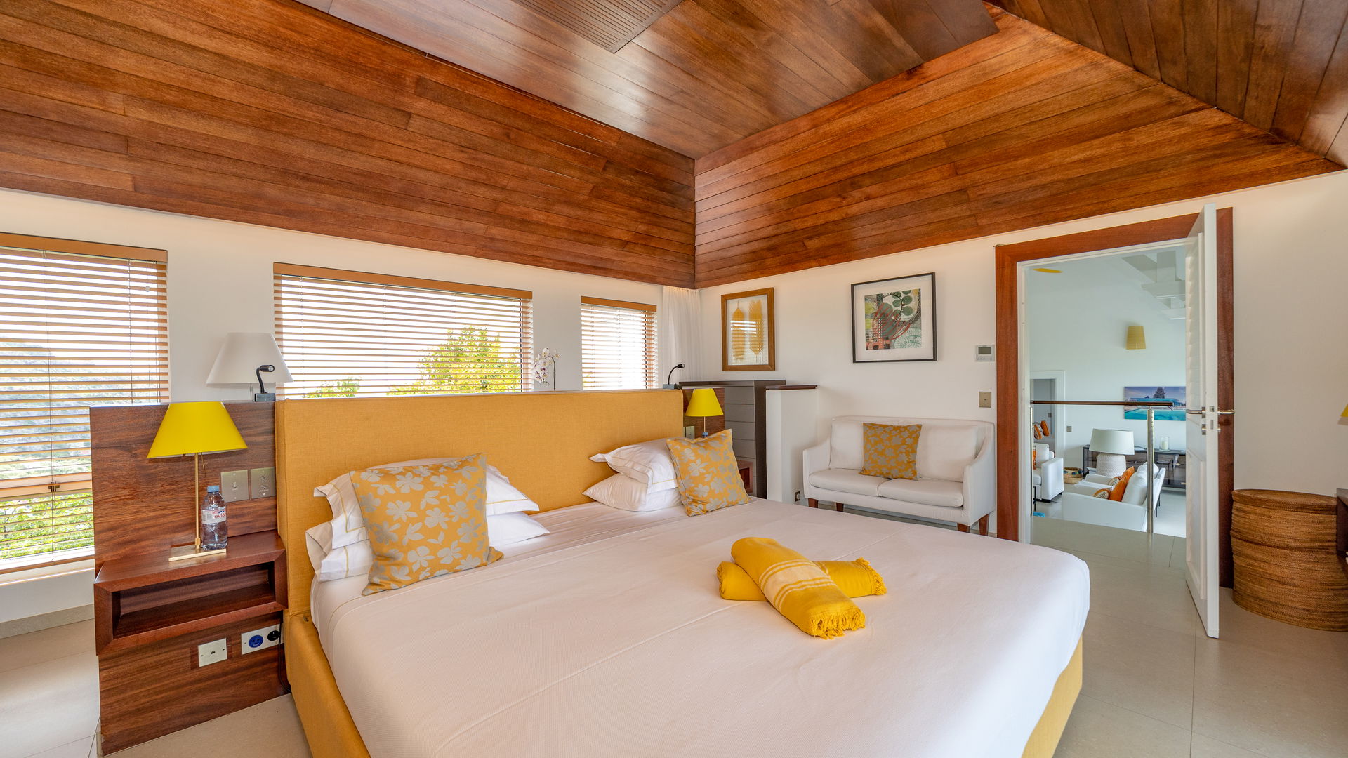 BEDROOM 1
