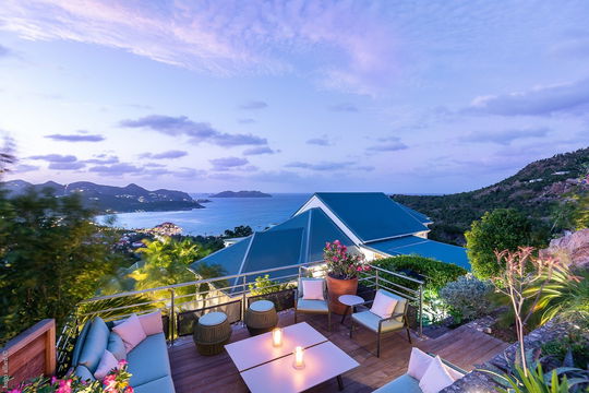 VILLA OTT BY NIGHT 1