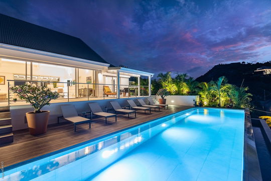 VILLA OTT BY NIGHT 4