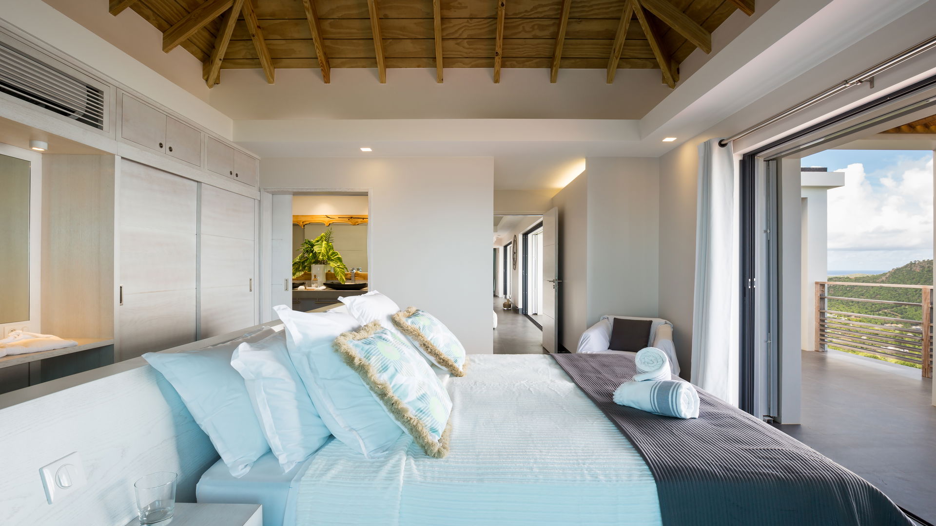 BEDROOM 1