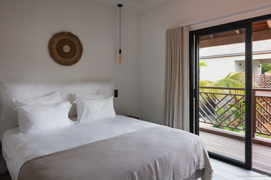 VILLA EMF BEDROOM2 1