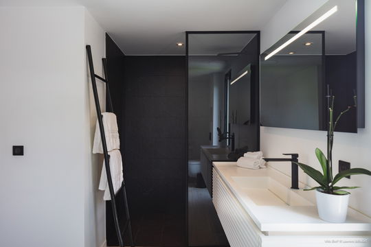 VILLA EMF BEDROOM3 3