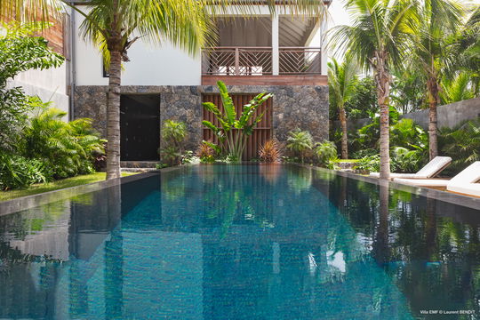 VILLA EMF POOL & TERRACE 2