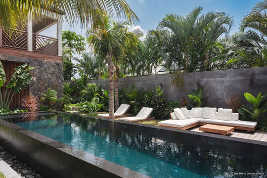 VILLA EMF POOL & TERRACE 3