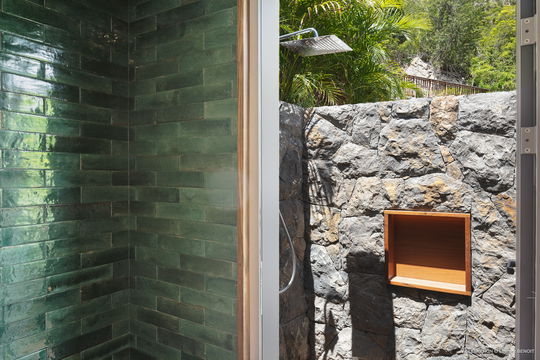 VILLA EMOTION BEDROOM1 11