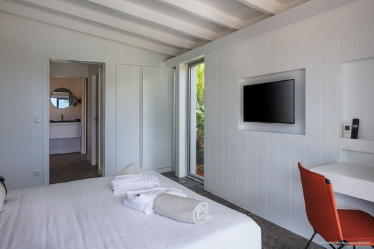 VILLA EMOTION BEDROOM1 7