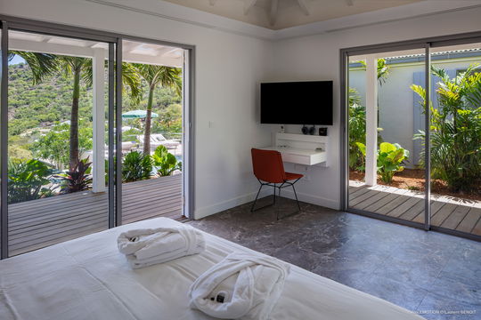 VILLA EMOTION BEDROOM2 1