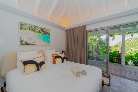 VILLA EMOTION BEDROOM2 3