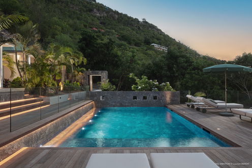 VILLA EMOTION BY NIGHT 2