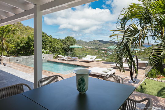 VILLA EMOTION KITCHEN & DINING AREA 7
