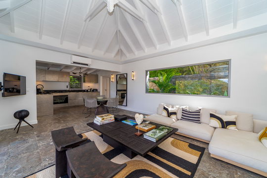 VILLA EMOTION LIVING AREA 4