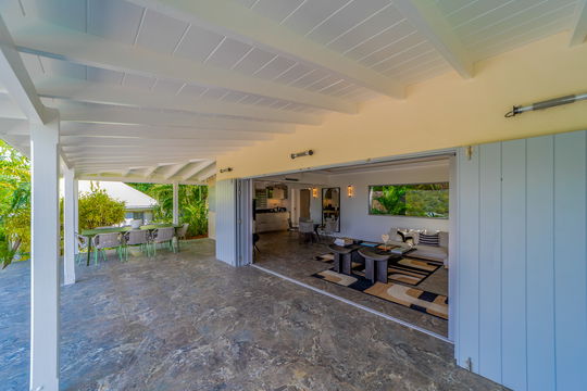 VILLA EMOTION LIVING AREA 7
