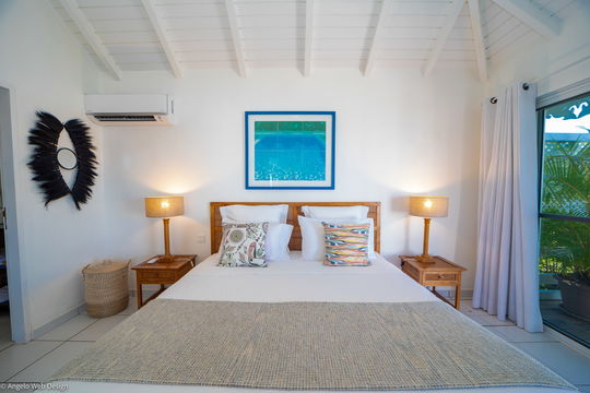 VILLA MAG BEDROOM1 4