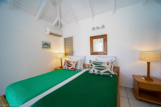 VILLA MAG BEDROOM2 2
