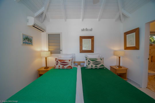 VILLA MAG BEDROOM2 3