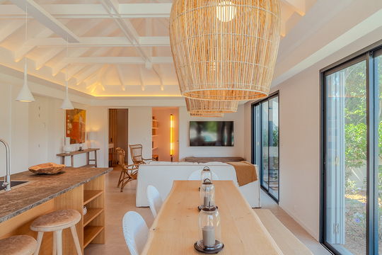 VILLA LOLLIPOP KITCHEN & DINING AREA 1