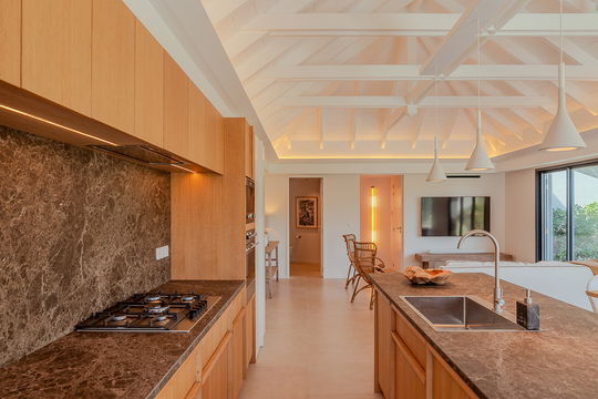 VILLA LOLLIPOP KITCHEN & DINING AREA 10