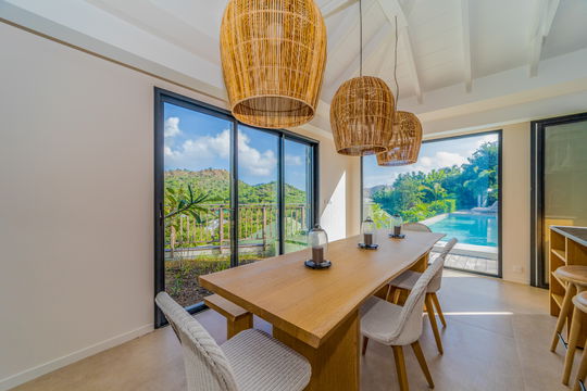 VILLA LOLLIPOP KITCHEN & DINING AREA 6