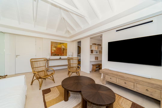 VILLA LOLLIPOP LIVING AREA 2