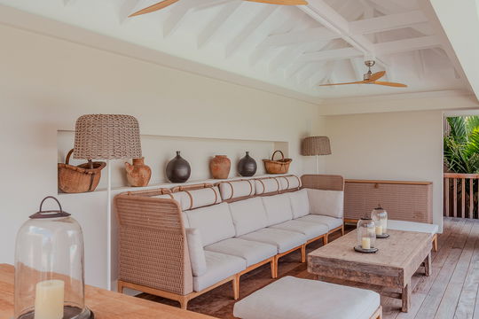 VILLA LOLLIPOP OUTDOOR LOUNGE AREA 6