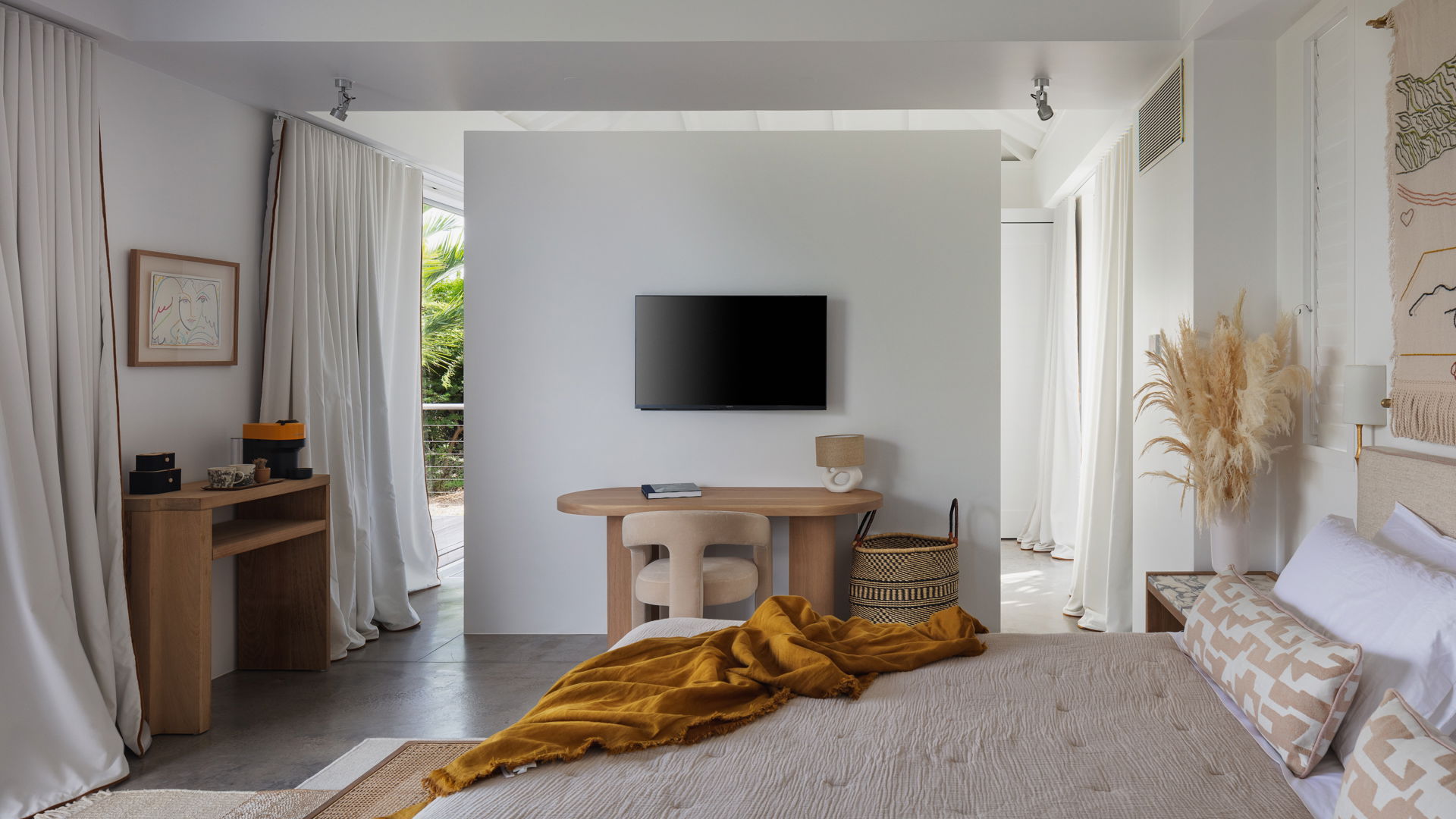 BEDROOM 1