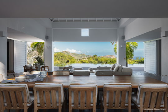 VILLA JASMINE KITCHEN & DINING AREA 1