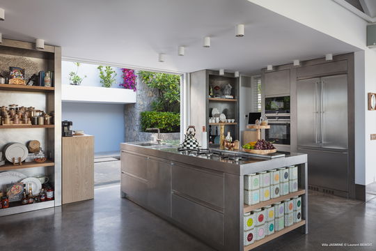 VILLA JASMINE KITCHEN & DINING AREA 4