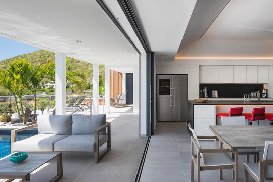 VILLA DADAYE KITCHEN & DINING AREA 1