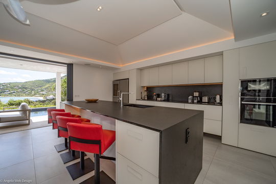 VILLA DADAYE KITCHEN & DINING AREA 7