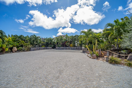 VILLA DADAYE OUTDOORS 2