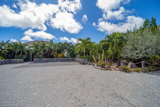 VILLA DADAYE OUTDOORS 4